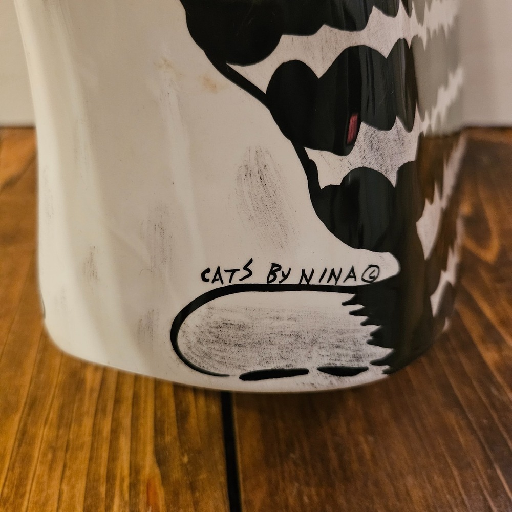 VINTAGE‎ Nina Lyman Black White Cat Tall Ceramic Vase 11" 2001 - Picture 4 of 12